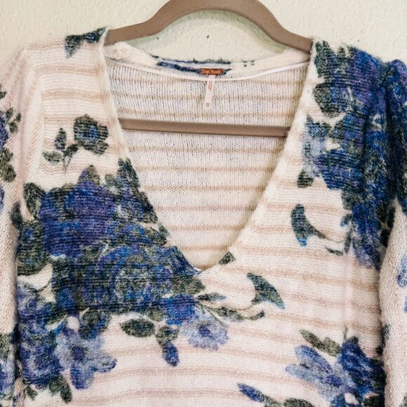 Free People Bed of Roses Sweater Womens XS Floral Stripe Crop Retro Boho Western - Picture 4 of 10